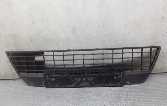 Front bumper lower grill