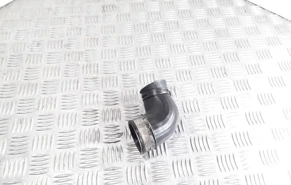 Audi A4 S4 B7 8E 8H Intercooler hose/pipe