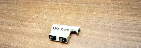Peugeot 208 I Front door windshield rail 9673361180