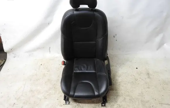 Volvo V40 Cross country Front driver seat 