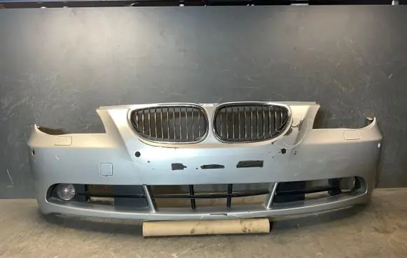 BMW 5 E60 E61 Front bumper 51117033694 7033694 11460915