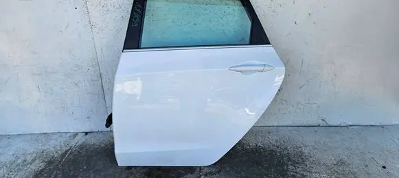 Hyundai i30 Rear door 