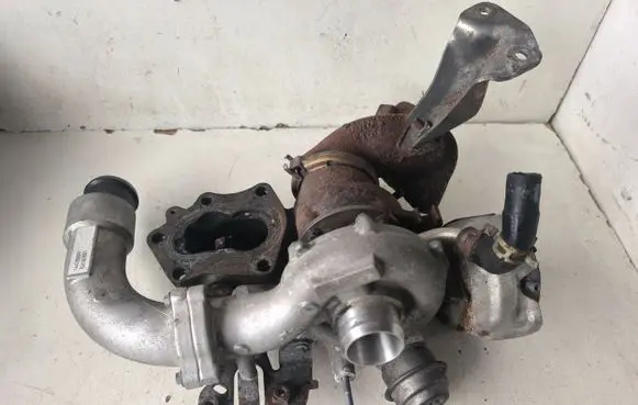 Renault Trafic III (X82) Turbo 8248081 144D25662R 8241560001