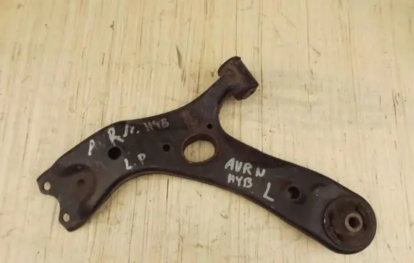 Toyota Auris E180 Front lower control arm/wishbone 65566556