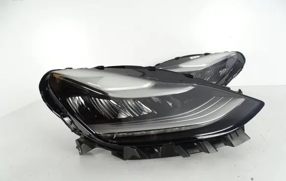 Tesla Model 3 Headlight/headlamp 1077376-50-B