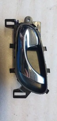 Nissan X-Trail T32 Front door interior handle