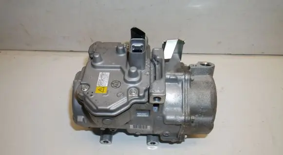 Lexus RX 450H Air conditioning (A/C) compressor (pump) 0422000464
