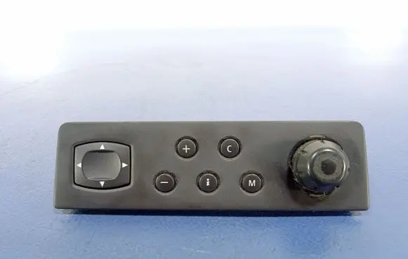 Renault Scenic II - Grand scenic II Head unit multimedia control 8200107974
