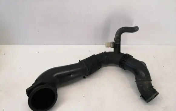 Porsche Macan (95B) Air intake hose/pipe 95B128532D