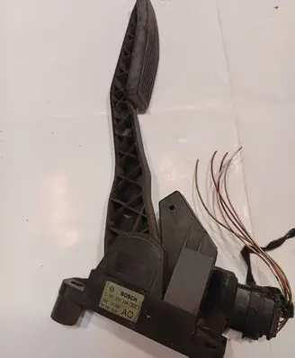 Opel Zafira A Accelerator throttle pedal 90581208 082101220 0281002298