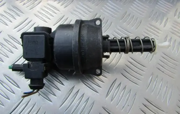 Valve vacuum