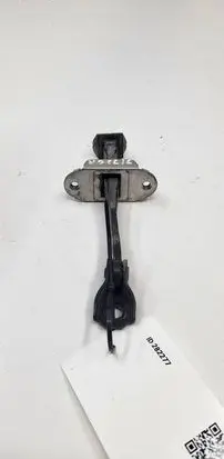 Nissan Leaf I (ZE0) Rear door check strap stopper