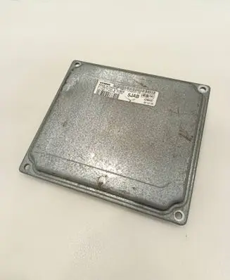 Ford Focus Engine control unit/module 5M5112A650ZB S118934104B