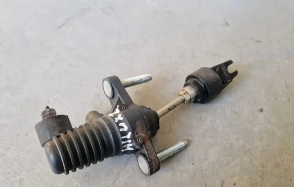 Toyota Hilux (AN10, AN20, AN30) Clutch master cylinder 314200K012