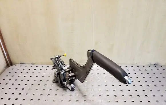 Peugeot 508 Handbrake/parking brake lever assembly 96749934ZE