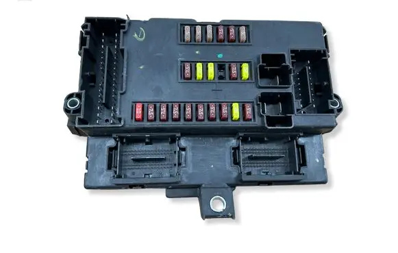 Citroen Relay I Fuse module 1389395080 E24116RAI000029 E2410R041061