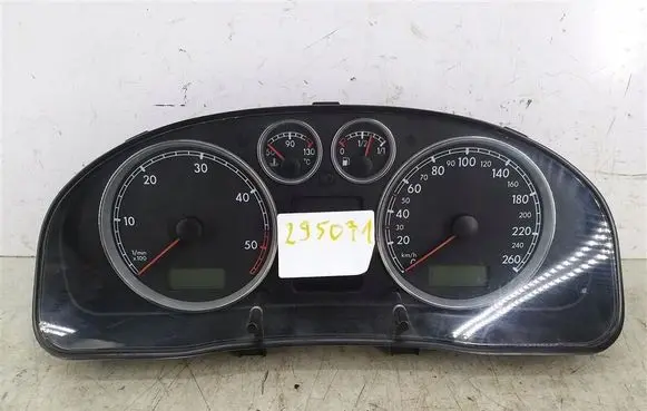Volkswagen PASSAT B5.5 Speedometer (instrument cluster) 3B0920829AX