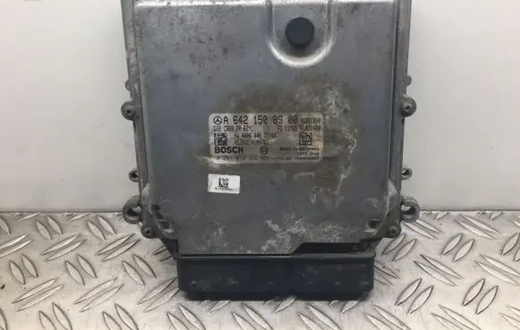 Mercedes-Benz E W212 Engine control unit/module A6421508900 0281016656