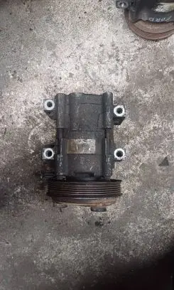 Ford Mondeo MK II Air conditioning (A/C) compressor (pump)
