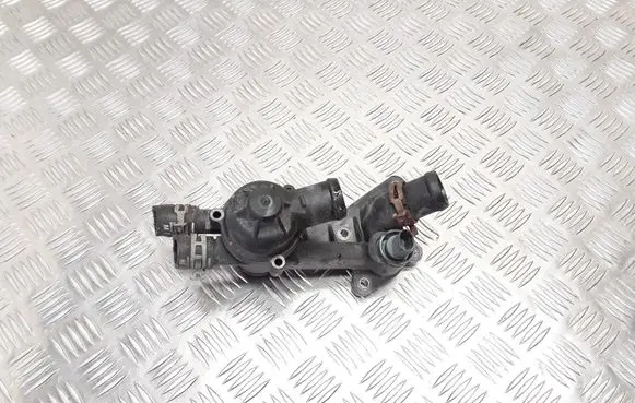Skoda Fabia Mk2 (5J) Thermostat housing 03C121111B