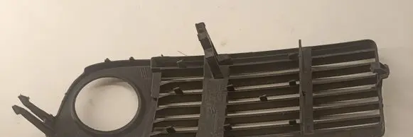 Audi A6 S6 C5 4B Front bumper lower grill 4B0907682R