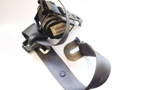 Jeep Grand Cherokee (WK) Rear seatbelt 1002316 P5JB58XDVAH
