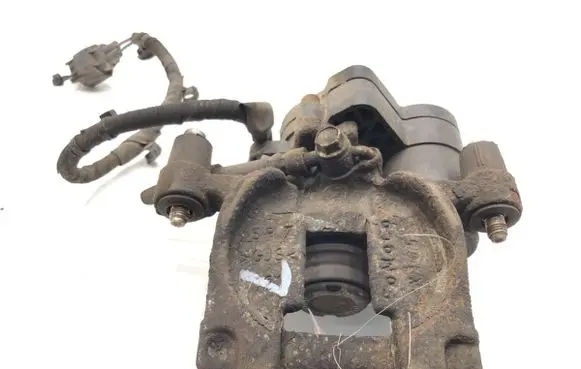 Ford Mondeo MK V Rear brake caliper