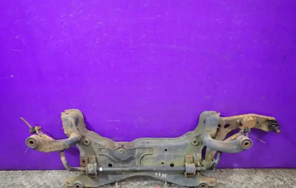 Mazda 3 I Front subframe