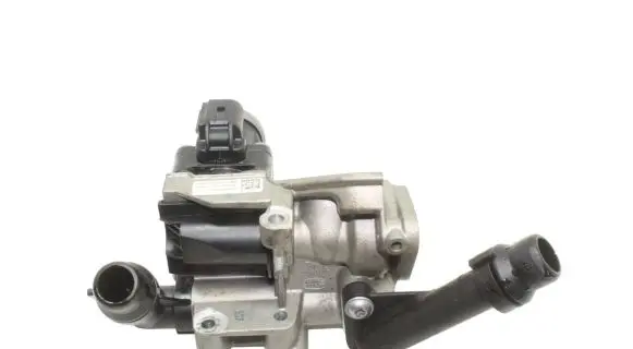 Jaguar XE EGR valve G4D39D475AA 704924050