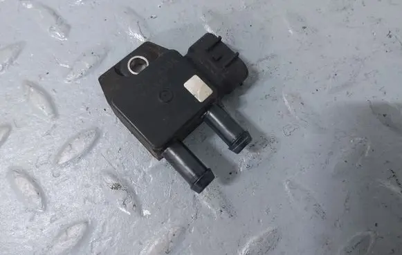 Exhaust gas pressure sensor