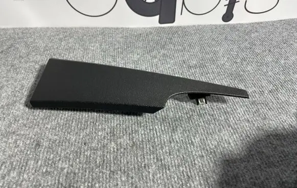 Ford Mustang VI Dashboard glove box trim FR3B63044B79