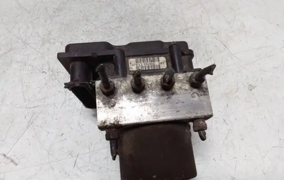 Toyota Avensis T250 ABS Pump 265800382 476L2050903085