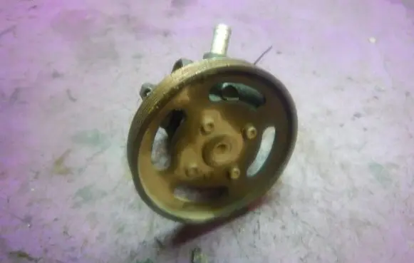 Peugeot Partner Power steering pump 9151249180