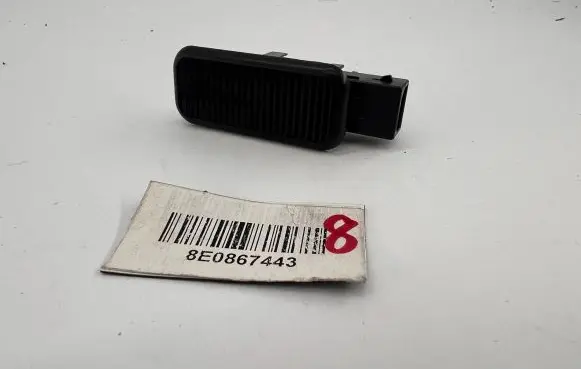 Audi A3 S3 A3 Sportback 8P Front door interior light 8E0867443