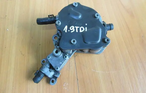 Audi A3 S3 8P Fuel injection high pressure pump 038145209H