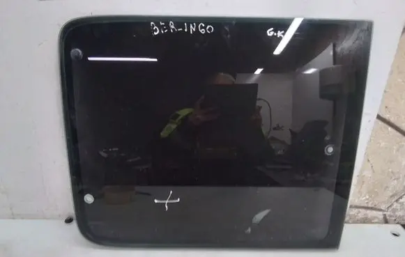 Citroen Berlingo Rear side window 43R000016