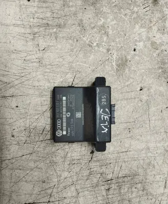 Volkswagen Jetta V Gateway control module 1K0907530F 0325 1K0907951