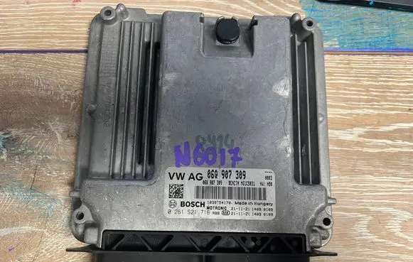 Volkswagen Golf VII Steering rack control module 0261S21716 06J907309 060907309