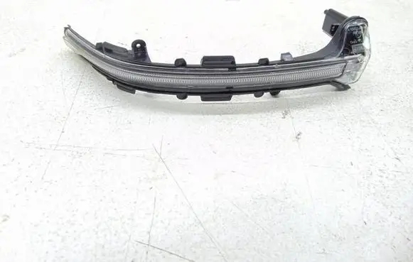 BMW 7 G70 Mirror indicator light 9451950