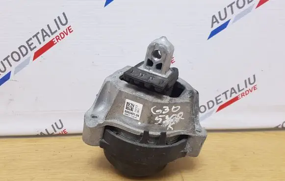 BMW 5 G30 G31 Engine mount bracket 6860491 22116860491