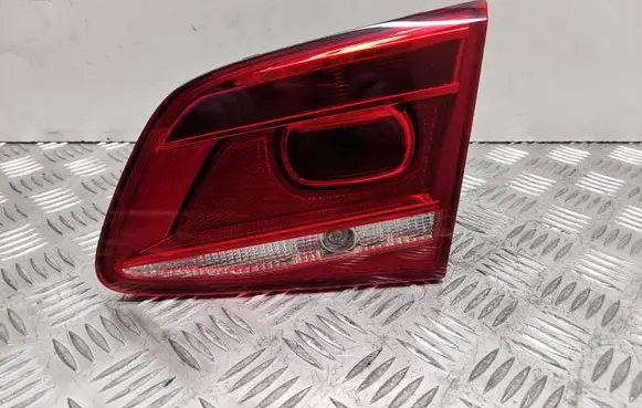 Volkswagen PASSAT B7 Tailgate rear/tail lights 3AE945094J