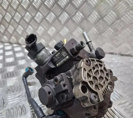 Fuel injection high pressure pump