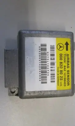 Mercedes-Benz C W202 Airbag control unit/module 0008208026