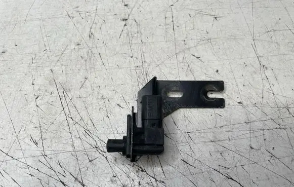 BMW 7 E65 E66 Bonnet alarm switch sensor 8352229