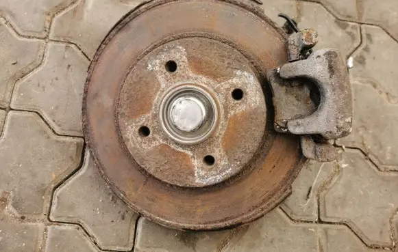 Peugeot Partner Rear wheel hub spindle/knuckle 