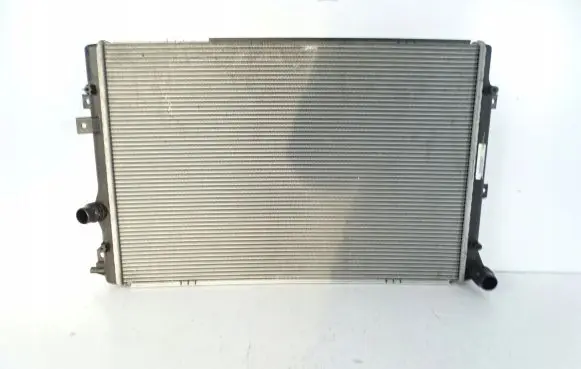 Volkswagen Tiguan Coolant radiator 5N0121253L