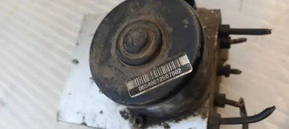 Volkswagen Golf IV ABS Pump