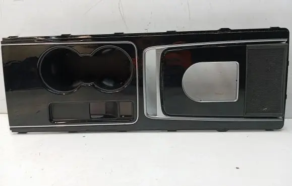 Jaguar F-Pace Other center console (tunnel) element GX73044E04B