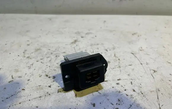 KIA Sorento Heater blower motor/fan resistor FET8F11