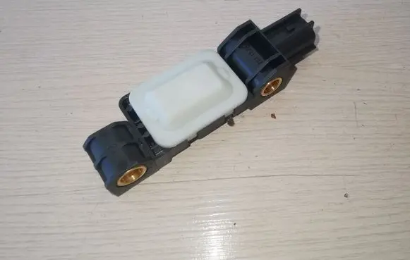 Audi A3 S3 8P Airbag deployment crash/impact sensor 4B0959643D